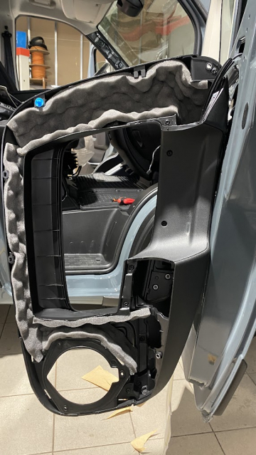 Opel%20Movano%20karavan-9.jpeg