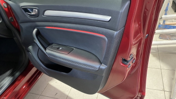 Renault%20Megane-7.jpeg