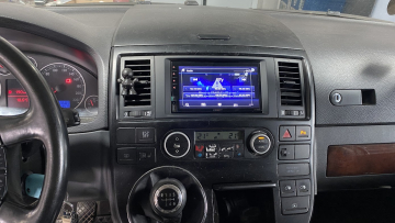 Volkswagen%20Multivan-6.jpeg